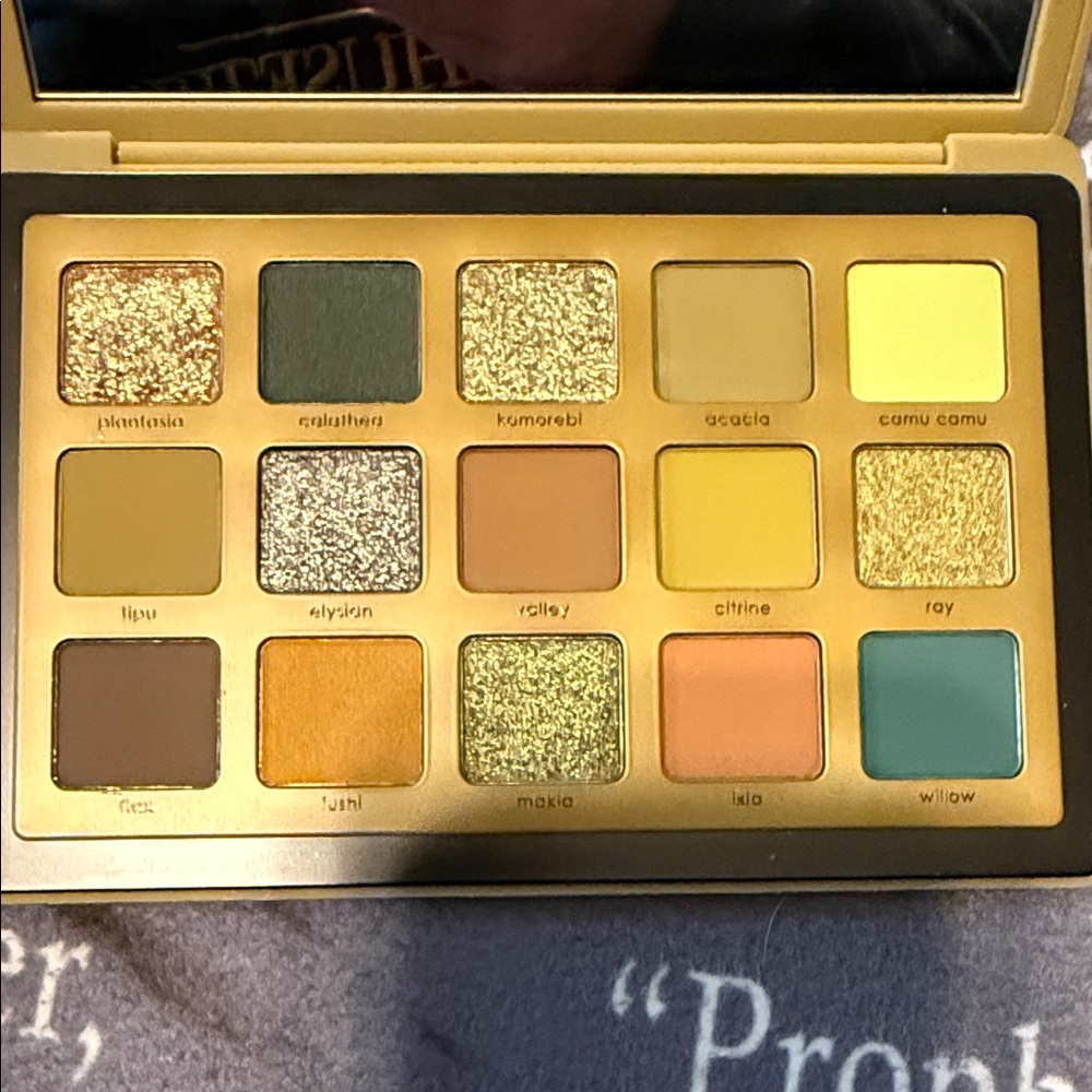 Natasha Denona Glam Eyeshadow Palette - Gold and Green Hues